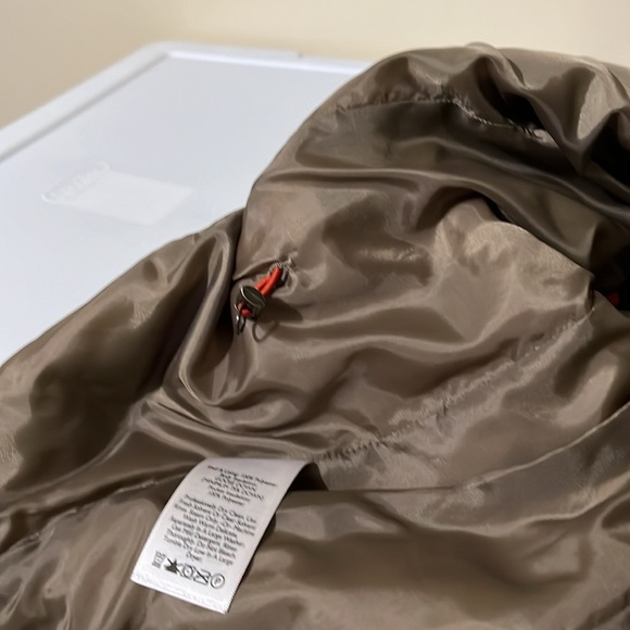 Eddie Bauer Goose Down Vest - Picture 5 of 5